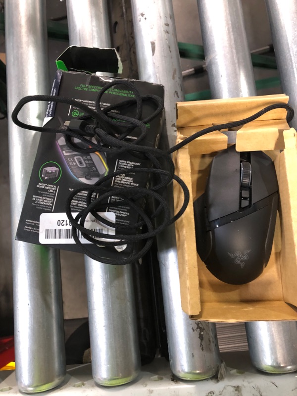 Photo 3 of Razer Basilisk V3 - Customizable Ergonomic Wired Gaming Mouse **NOT TESTED**