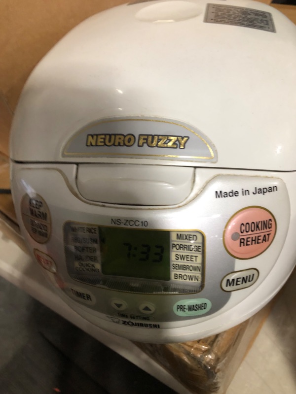 Photo 4 of * sold for parts * 
Zojirushi, Made in Japan Neuro Fuzzy Rice Cooker, 5.5-Cup, Premium White