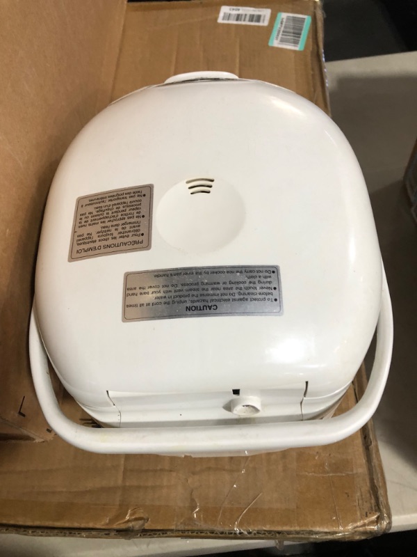 Photo 3 of * sold for parts * 
Zojirushi, Made in Japan Neuro Fuzzy Rice Cooker, 5.5-Cup, Premium White