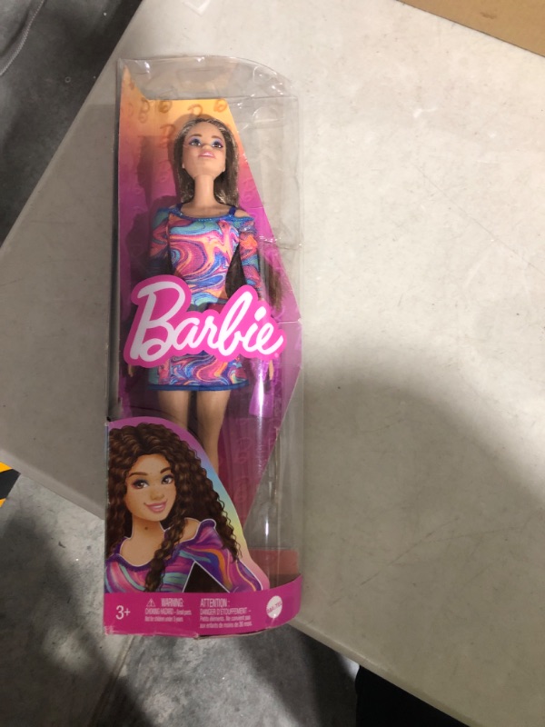 Photo 2 of **LOOKS NEW** **SEE PHOTOS** Barbie Fashionistas Doll