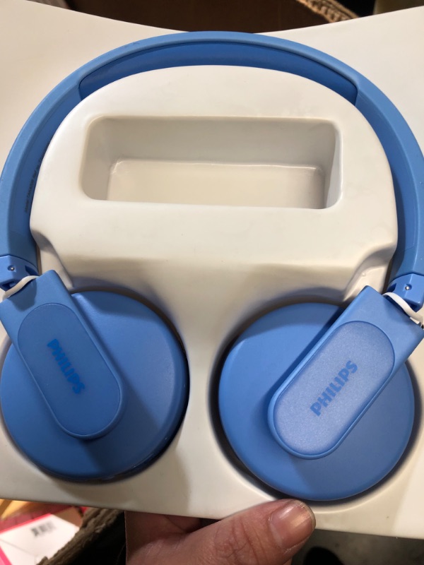 Photo 2 of PHILIPS K4206 Kids Wireless On-Ear Headphones, Bluetooth + Cable Connection, 85dB Limit for Safer Hearing, Built-in Mic, 28 Hours Play time, Parental Controls via Headphones Blue Kids overhead | Light effects