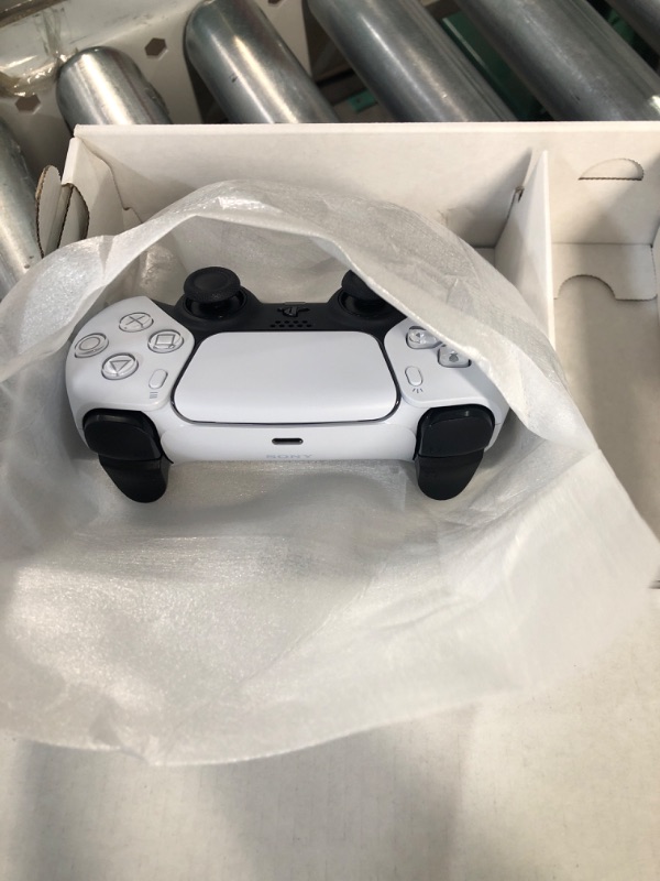 Photo 7 of **SEE NOTES**
PlayStation 5 Digital Edition **LOOKS BRAND NEW** *OPENED FOR INSPECTION*