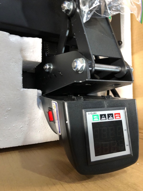 Photo 4 of *USED* VEVOR Heat Press, 15x15 Power Heat Press Machine, Fast Heating, Black 15x15 Black