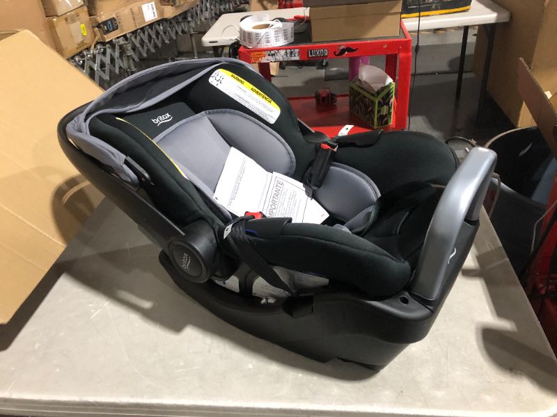 Photo 2 of Britax Willow S Infant Car Seat with Alpine Base, ClickTight Technology