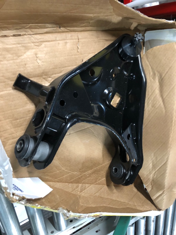 Photo 4 of MOOG RK620319 Control Arm and Ball Joint Assembly