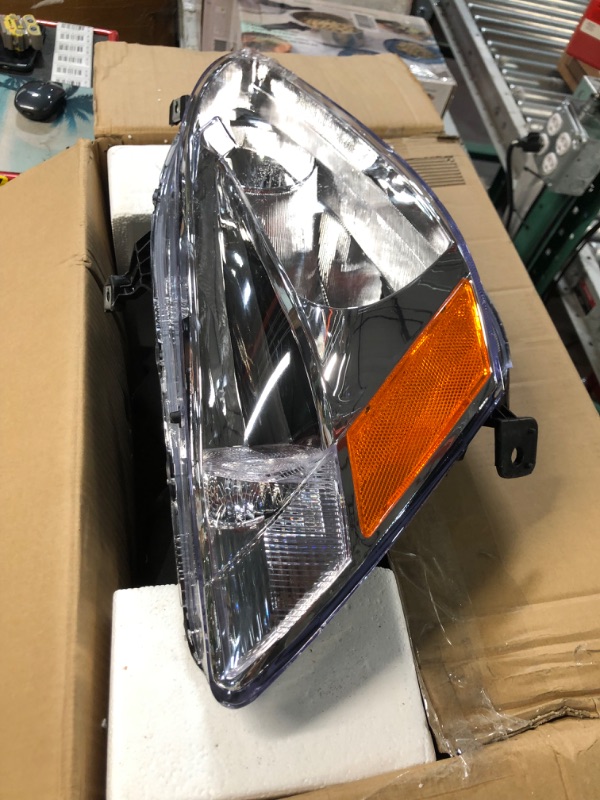 Photo 2 of ADCARLIGHTS 2003-2007 Accord Headlight Assembly 