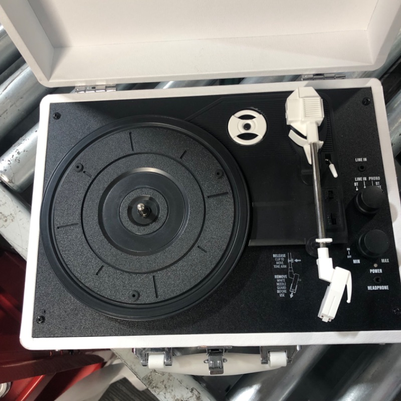 Photo 3 of Victrola VSC-400SB-CNV Bluetooth Suitcase Turntable Canvas 