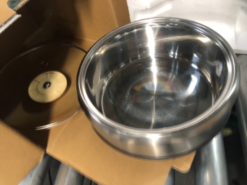 Photo 2 of ***USED - DIRTY - POWERS ON - UNABLE TO TEST FURTHER***
Aroma Housewares AMC-130 Whatever Pot, Indoor Grill, Cooking, Hot Pot with Glass Lid