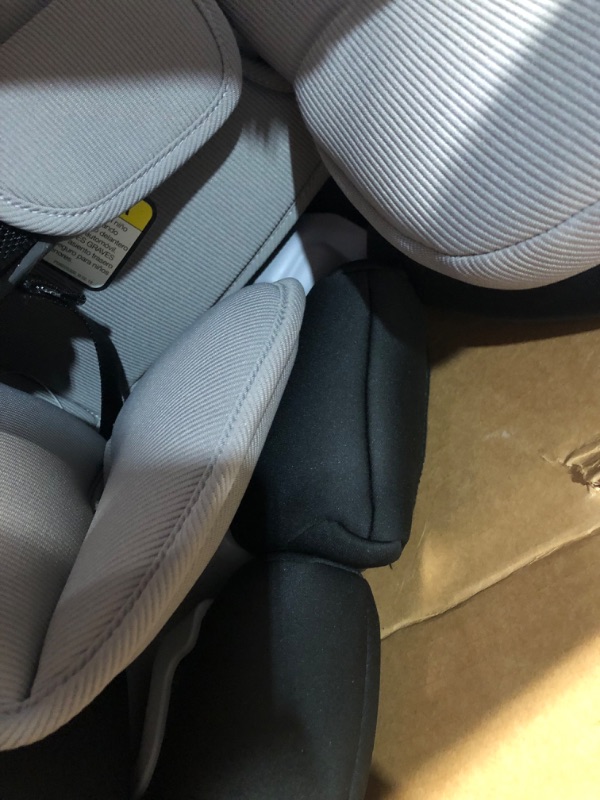 Photo 3 of Britax Boulevard Clicktight Convertible Car Seat, Gray Contour SafeWash Boulevard Gray Contour