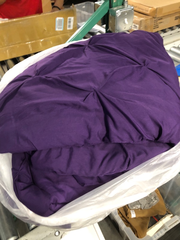 Photo 2 of * used *
 All Season Queen Size Bed Comforter 