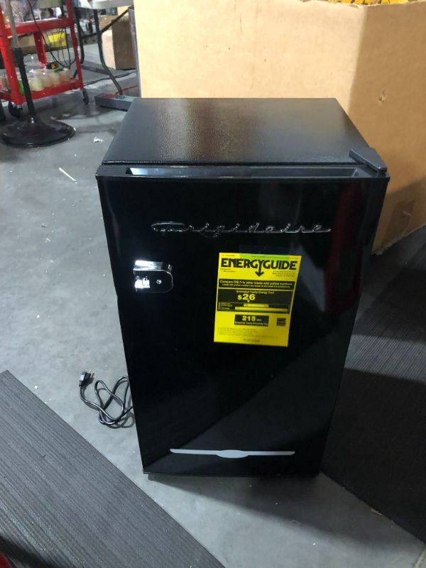 Photo 2 of ***DAMAGED - SEE NOTES***
FRIGIDAIRE EFR376-BLACK 3.1 Cu Ft Black Retro Bar Fridge