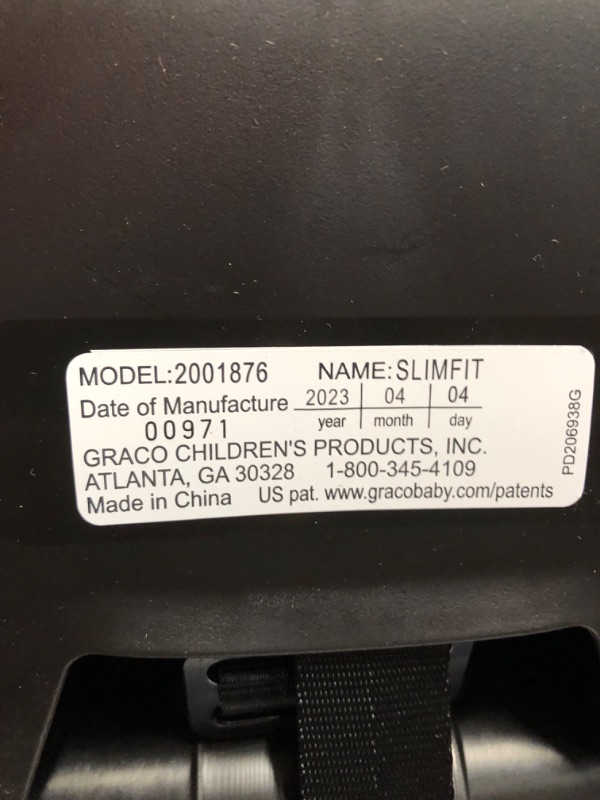 Photo 1 of Graco Extend2Fit Convertible Car Seat, Ride Rear Facing Longer with Extend2Fit, Gotham 2-in-1 Gotham
