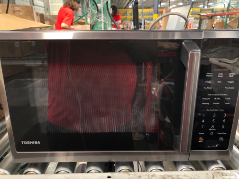 Photo 2 of [FOR PARTS] TOSHIBA ML2-EM12EA(BS) Countertop Microwave Oven