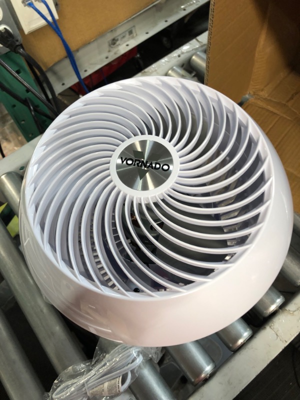Photo 2 of * item used * only works intermittently * sold for parts *
 Vornado 560 Whole Room Air Circulator