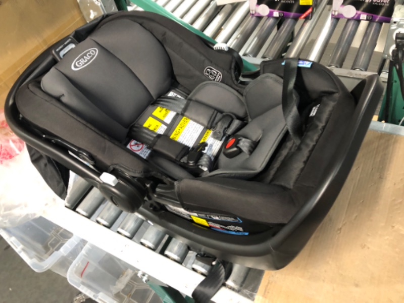 Photo 2 of Graco SnugFit 35 Infant Car Seat 