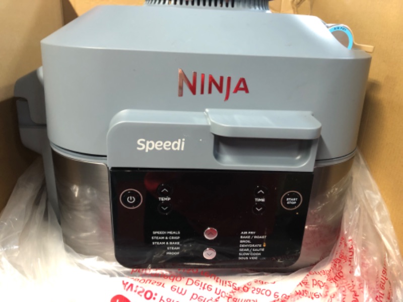 Photo 2 of Ninja SF301 Speedi Rapid Cooker & Air Fryer, 6-Quart Capacity