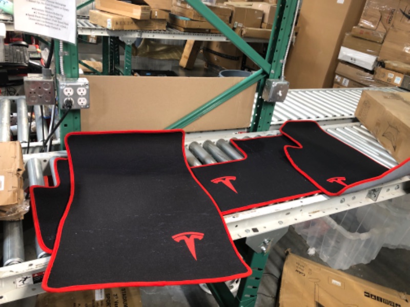 Photo 2 of Fit for Tesla Model 3 Car Floor Mats Black Carpet Waterproof Non-Slip?Edge Red Black Add Red? red/black