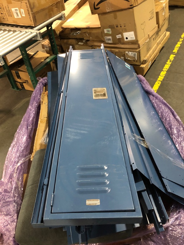 Photo 6 of ****USED****
Salsbury Industries 51368BL-U Single Tier 45-Inch Wide 6-Feet High 18-Inch Deep Unassembled Extra Wide Standard Metal Locker, Blue