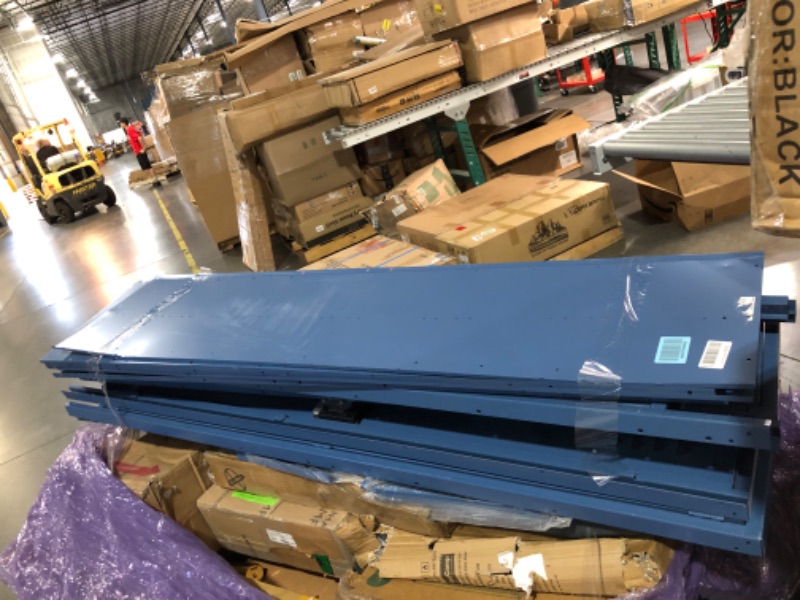 Photo 5 of ****USED****
Salsbury Industries 51368BL-U Single Tier 45-Inch Wide 6-Feet High 18-Inch Deep Unassembled Extra Wide Standard Metal Locker, Blue