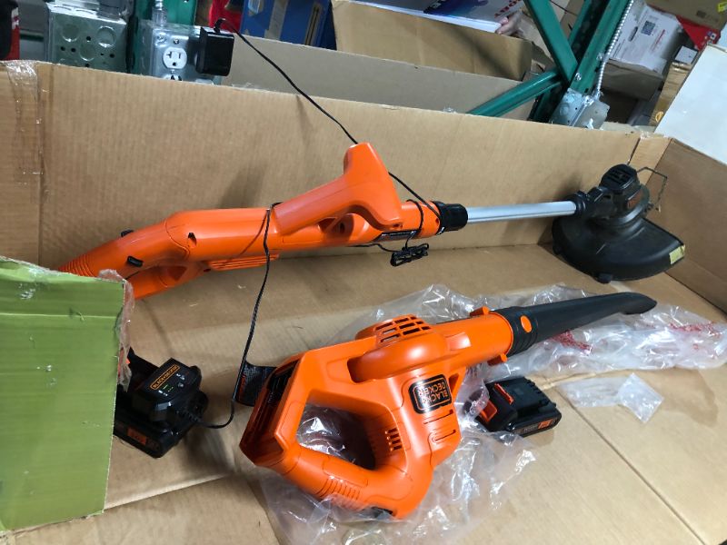 Photo 7 of ***USED****
BLACK+DECKER 20V MAX String Trimmer/Edger & Sweeper Kit 