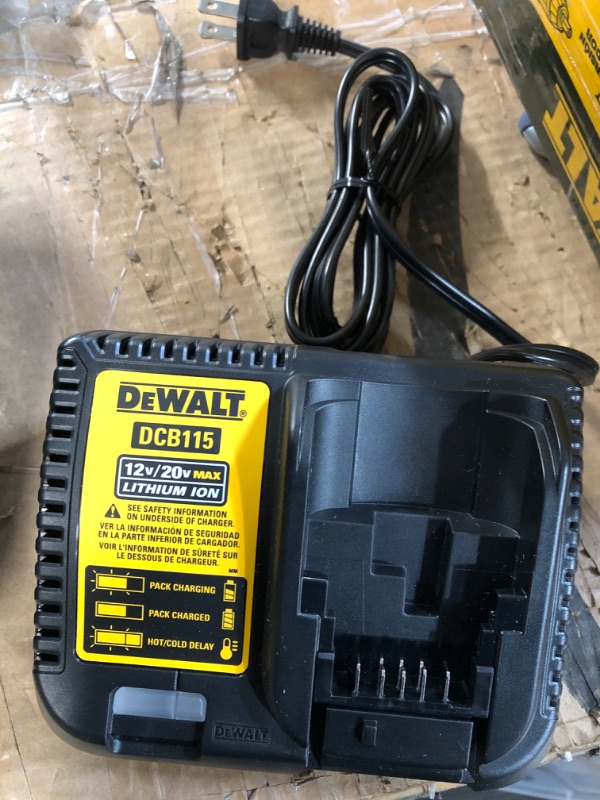 Photo 3 of [FOR PARTS]
DEWALT 20V Max XR Impact Wrench Kit, Brushless, High Torque, Detent Pin Anvil, 1/2-Inch, Cordless (DCF899M1)
