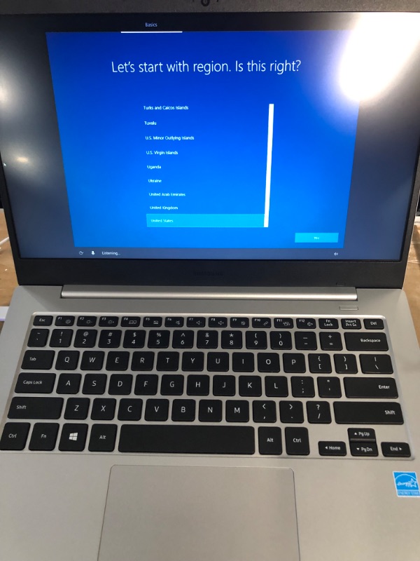 Photo 3 of SAMSUNG NP340XLA-KA6US 14" 64GB Galaxy Book Go with Snapdragon - Silver (2022)