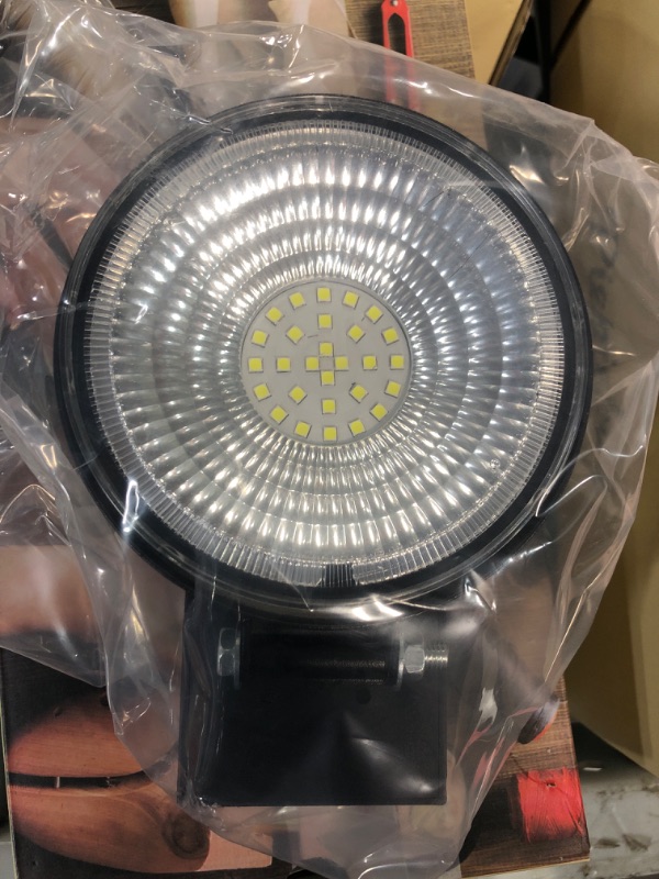 Photo 2 of * missing adapter * sold for parts *
TPDL Cordless LED Work Light for Dewalt 20V 60V Battery, 17W 1800LM Flashlight Jobsite Light Wide Beam