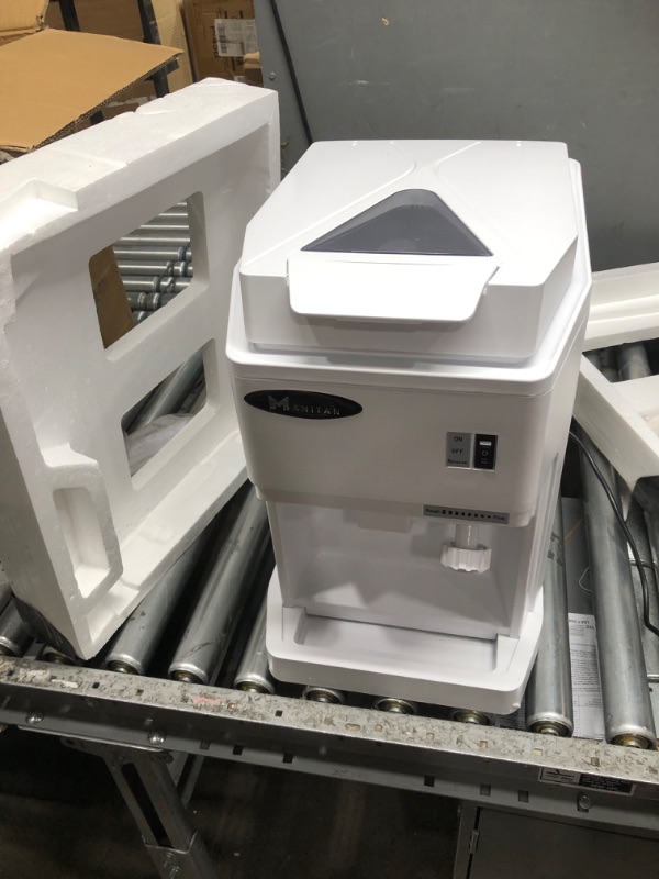 Photo 2 of Electric Snow Cone Machine, Ice Crusher Machine,265lbs/hr,w/Adjustable Ice Fineness,Shaved Ice Machine for Restaurants,Bars,Home or Commercial Use
