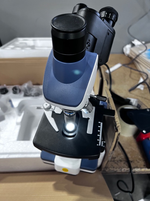 Photo 3 of Swift SW350T 40X-2500X Magnification, Siedentopf Head, Research-Grade Trinocular Compound Lab Microscope with Wide-Field 10X and 25X Eyepieces, Mechanical Stage, Abbe Condenser, Camera-Compatible