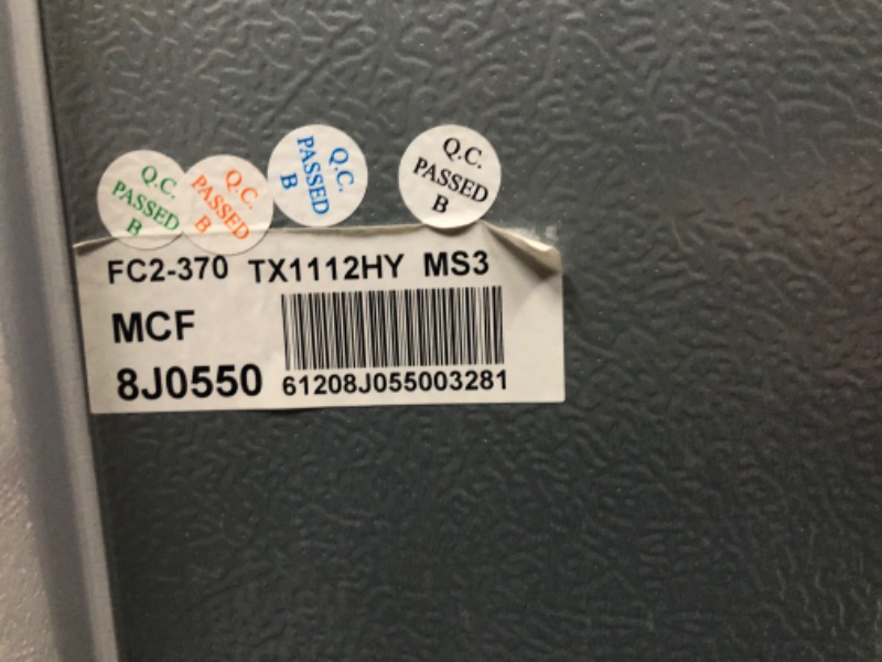 Photo 3 of ***DOES ""NOT"" COOL**  **POWERS ON BUT ONLY BLOWS ROOM TEMP. AIR IN FREEZER, ***DOES ""NOT"" COOL**
Magic Chef HMDR1000WE 10.1 cu.ft. top Freezer/Refrigerator, White