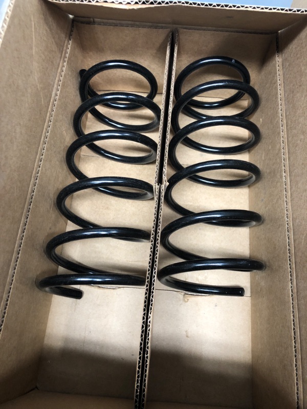 Photo 2 of MOOG 81645 Coil Spring Set, 1 Pack