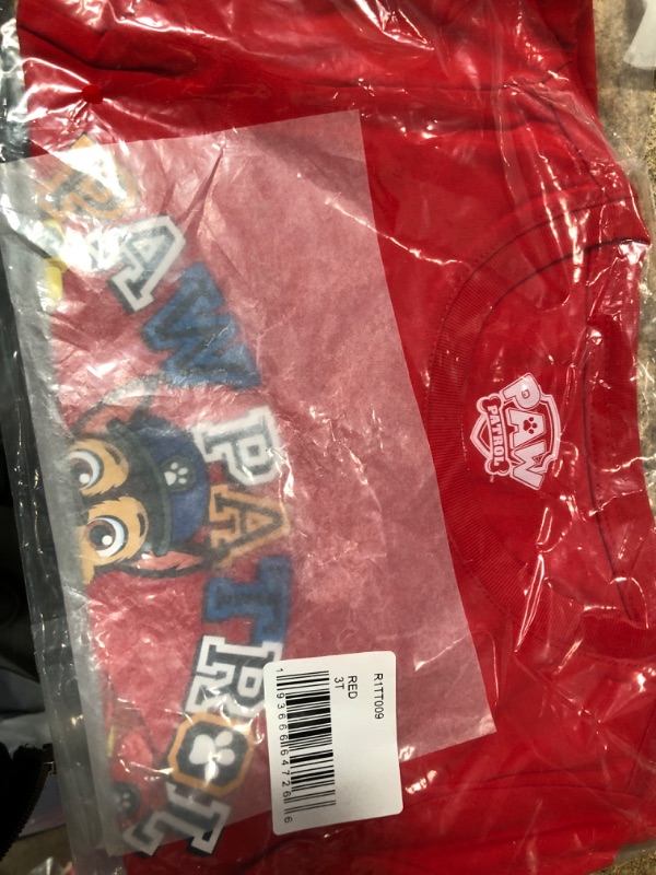 Photo 2 of Paw Patrol Kids' Short Sleeve T-Shirt 3T Red