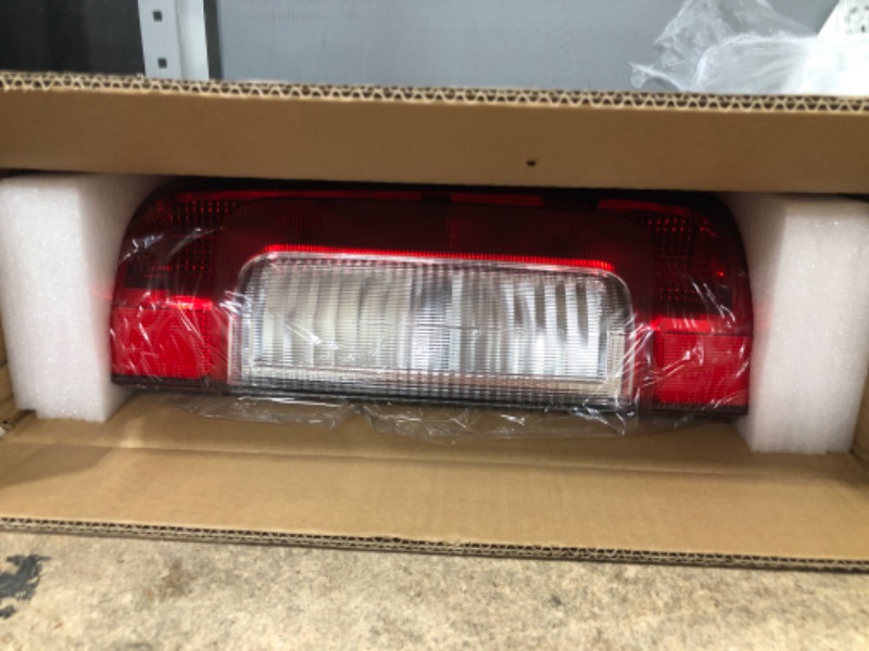 Photo 2 of Left Driver Side Rear Tail Light Assembly Compatible With 2017-2019 Ford F-250 F-350 Super Duty Tail Light Rear Brake Lamps Replacement Taillights (w/o Blind Spot) (w/o LED)
