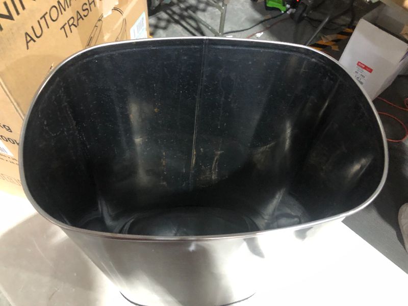 Photo 4 of ***USED - NONFUNCTIONAL - SEE NOTES***
Ninestars DZT-50-13 Automatic Touchless Motion Sensor Oval Trash Can with Black Top, 13 gallon/50 L, Stainless Steel