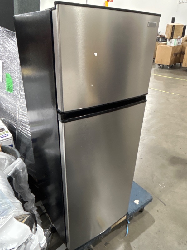 Photo 2 of 7.1 cu. ft. Top Freezer Refrigerator in Stainless Steel Look
