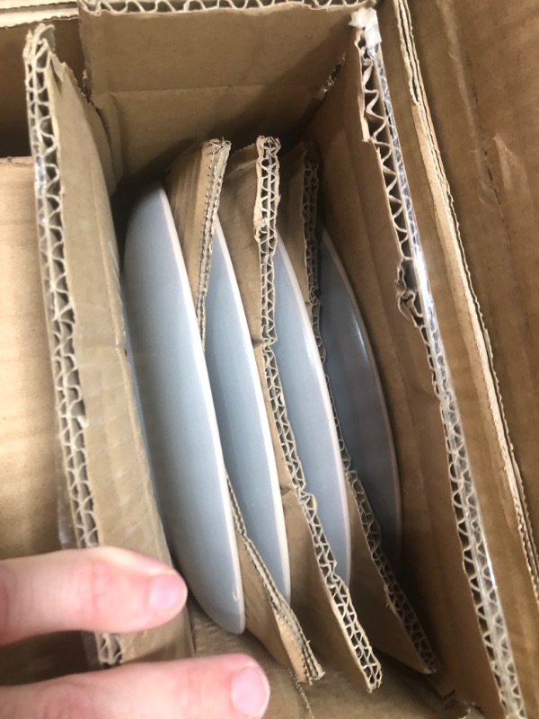 Photo 3 of * used *
Gibson Home Rockaway 12-Piece Dinnerware Set Service for 4, Grey Matte - Matte Grey Service for 4 (12pcs)