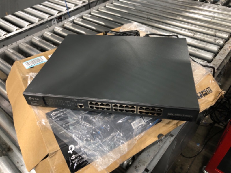 Photo 2 of JetStream 28-Port Gigabit L2 PoE
