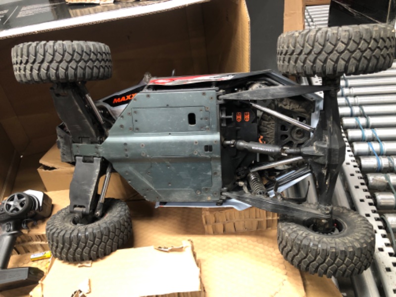 Photo 4 of **NO BATTERY IN UNIT** Losi RC Truck 1/6 Super Rock Rey V2 4 Wheel Drive Brushless Rock Racer RTR Battery and Charger Not Included Gray LOS05016V2T2