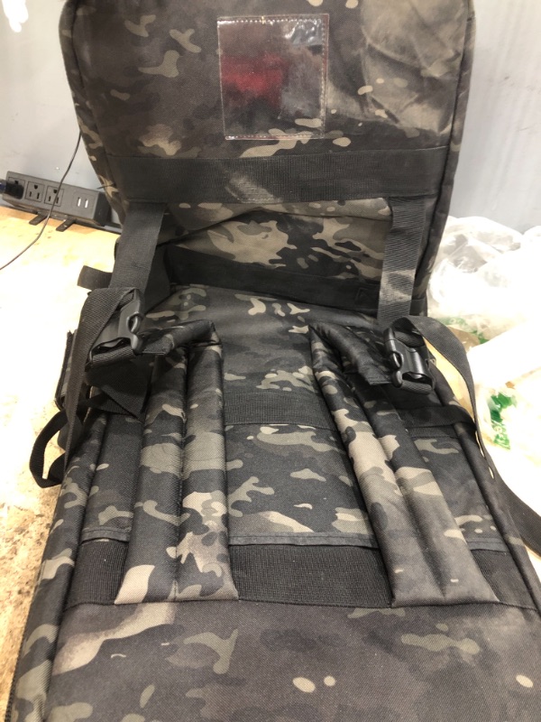 Photo 2 of ***DAMAGED*** LARGE CAMOUFLAGE BACKPACK