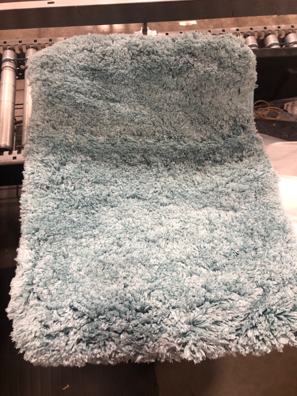 Photo 2 of 2 PC BATHROOM CARPET 1 QTY 32'' X 20'' AND 1 QTY 16'' X 24'' TEAL