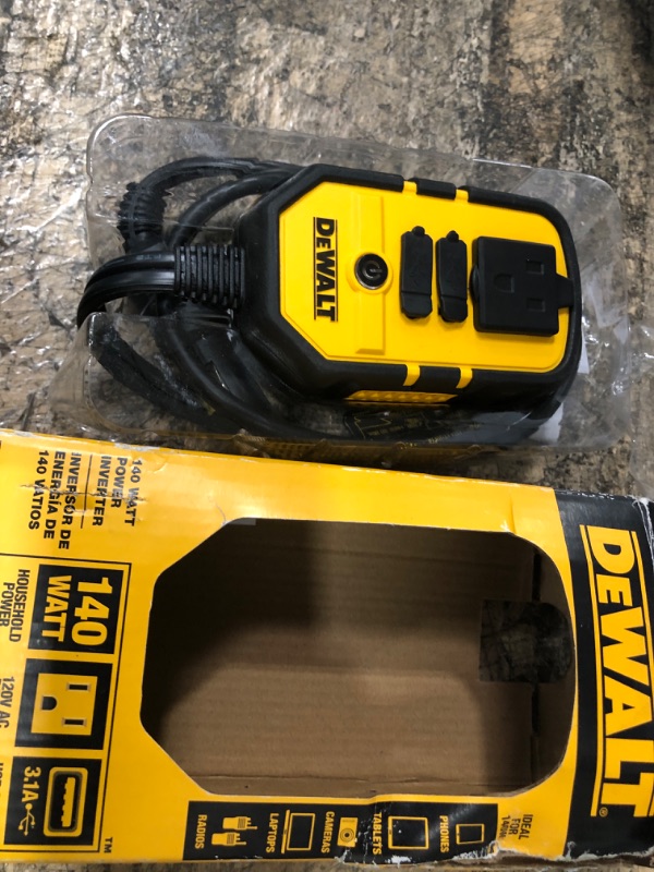 Photo 2 of DeWalt Power Inverter Dxaepi140