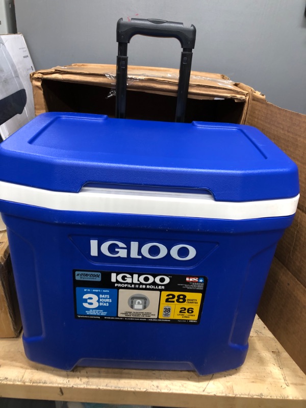 Photo 2 of ***MISSING WHEELS**
Igloo Profile Commercial Grade Insulated Hardside Cooler, 28 Qt Blue
