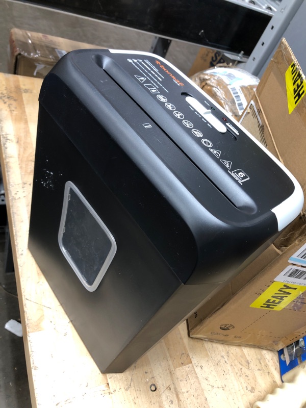 Photo 2 of **powers on but makes loud noise, unable to test***
Bonsaii Paper Shredder for Home Use,6-Sheet Crosscut Paper and Credit Card Shredder for Home Office,Home Shredder with Handle for Document,Mail,Staple,Clip-3.4 Gal Wastebasket(C237-B) 6-Sheet Cross Cut