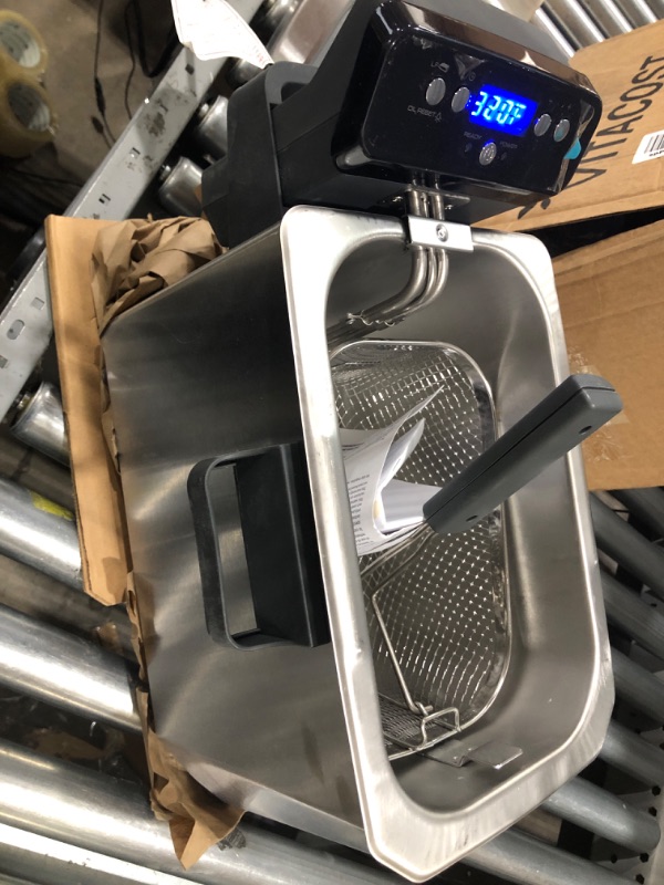 Photo 6 of * sold for parts * repair *
De'Longhi Livenza Dual Zone Easy Clean Deep Fryer, 18 x 11 x 12.5 inches, Silver