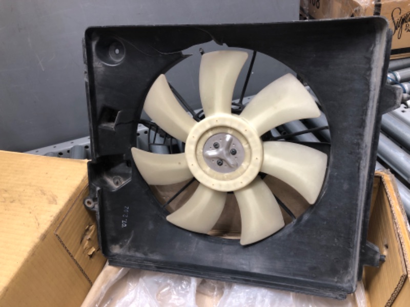 Photo 4 of *HEAVY USE REVIEW PHOTOS* Dorman 620-212 Engine Cooling Fan Assembly for Select Honda Models