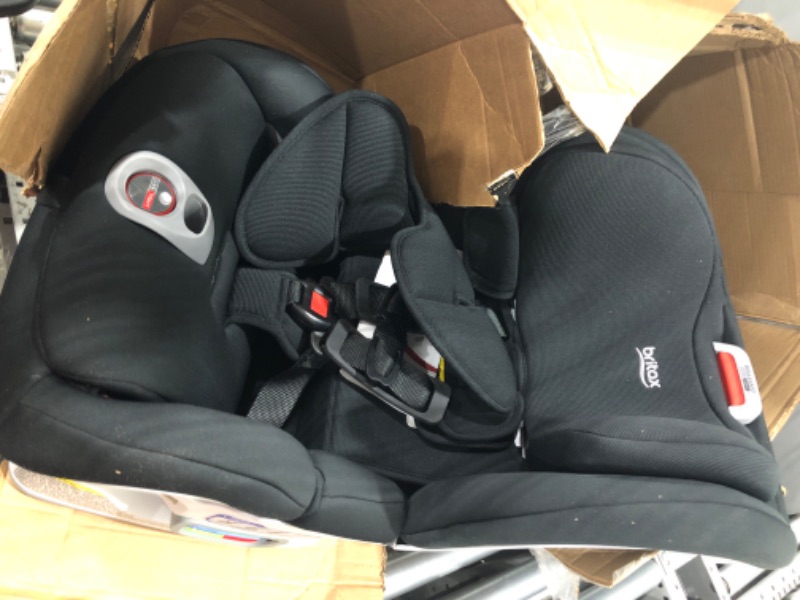 Photo 2 of Britax Boulevard ClickTight Convertible Car Seat