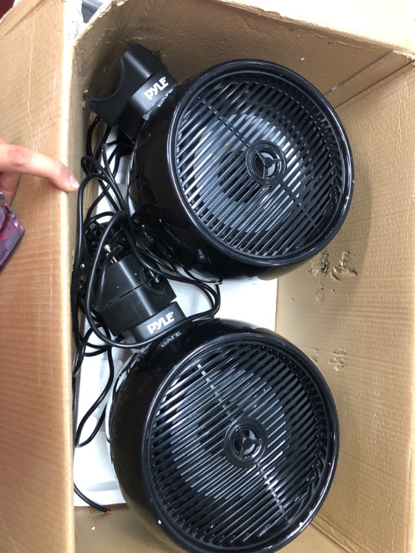 Photo 2 of Pyle Marine Speakers - 8 Inch Waterproof IP44 Rated Wakeboard Tower and Weather Resistant Outdoor Audio Stereo Sound System with Built-in LED Lights - 1 Pair in Black (PLMRWB858LE)