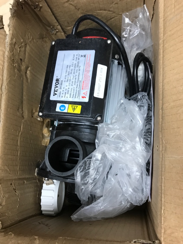 Photo 2 of **powers on***
Happybuy Swimming Pool Pump 3/4 HP 110V Hot Tub Pump 0.75 Kw Water Circulation Pool Pump Spa Pump Above Ground Pool and Whirlpool Bath
