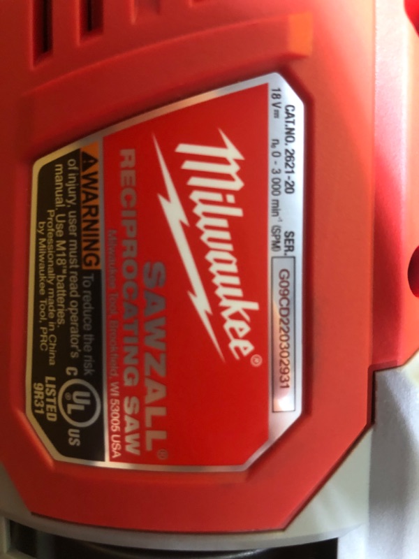 Photo 3 of **TOOL ONLY***
Milwaukee 2621-20 M18 18V Lithium Ion Cordless Sawzall 3,000RPM Reciprocating Saw with Quik Lok Blade Clamp and All Metal Gearbox (Bare Tool)