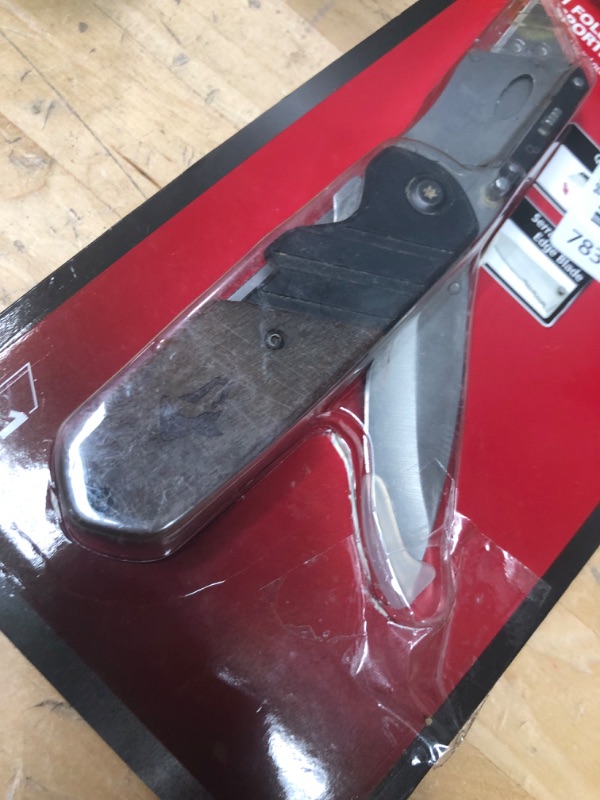 Photo 2 of 2-in-1 Folding Utility Knife and Sporting Knife